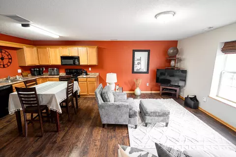 324 NE Sandalwood, Waukee, IA 50263