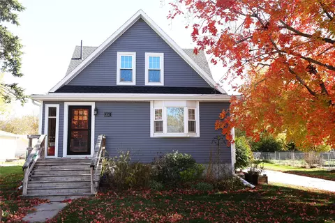 231 S 1st St, Ogden, IA 50212