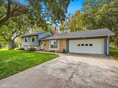 524 S Western St, Stuart, IA 50250