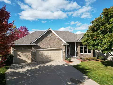 15315 Monroe Ct, Urbandale, IA 50323