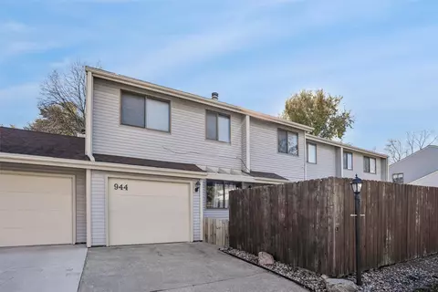 944 Sunburst Ln, Altoona, IA 50009