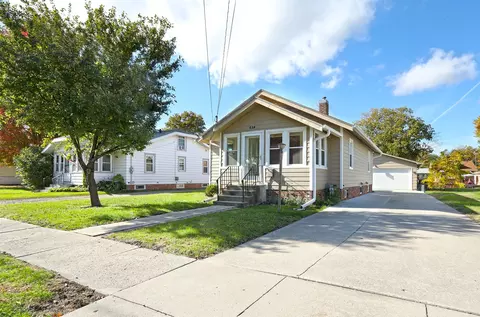 817 E 6th St N, Newton, IA 50208