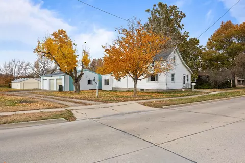 706 S Main St, Madrid, IA 50156