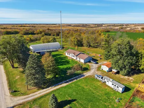 1175 Upton St, Columbia, IA 50057