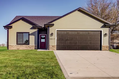 5517 Tennessee St, Ames, IA 50014