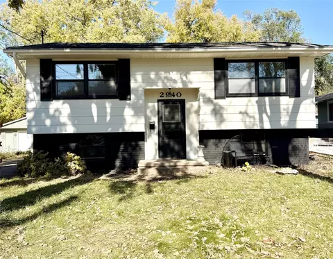 2940 Cleveland Ave, Des Moines, IA 50317