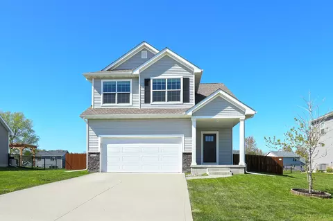 5421 Rowling Dr, Ames, IA 50014