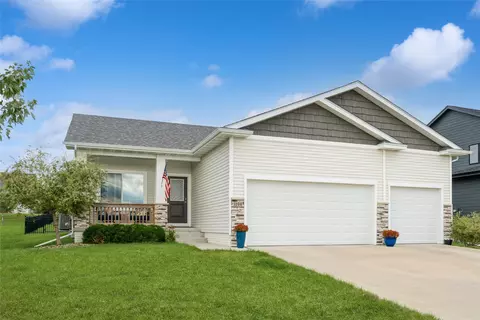 1194 S Radley St, West Des Moines, IA 50266