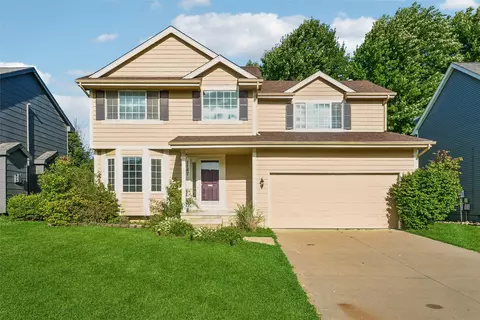 1187 S 51st St, West Des Moines, IA 50265