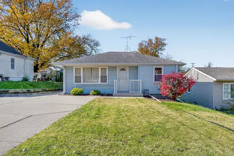 5402 SW 8th St, Des Moines, IA 50315