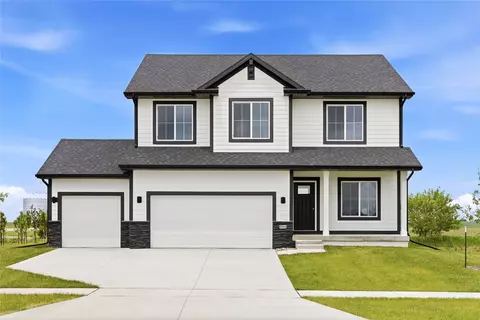 965 NW Rolland Rd, Waukee, IA 50263