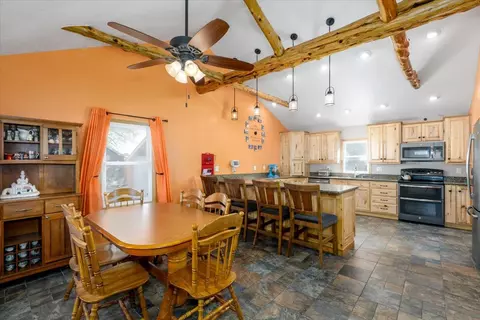506 W Baker St, Knoxville, IA 50138