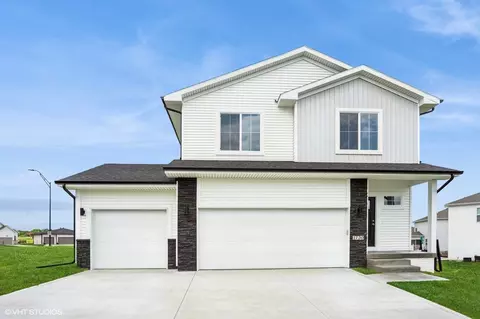 1730 Roebling Rd, Adel, IA 50003