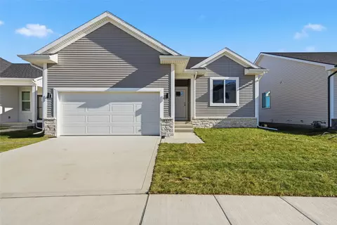 2235 Chan Dr, Adel, IA 50003