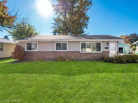 501 SE Lawrence Dr, Ankeny, IA 50021