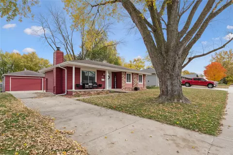 413 NW Beechwood St, Ankeny, IA 50023