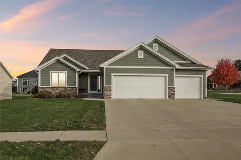 800 N W St, Indianola, IA 50125