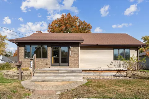 1213 9th Ave E, Oskaloosa, IA 52577