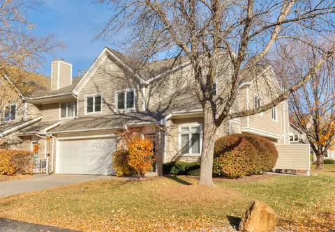 811 Burr Oaks Dr #301, West Des Moines, IA 50266