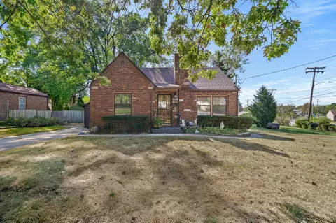 2645 Wisconsin Ave, Des Moines, IA 50317
