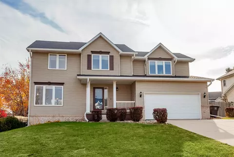 2617 Driftwood Ave, Des Moines, IA 50320