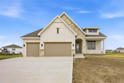 2603 10th Ave SE, Altoona, IA 50009