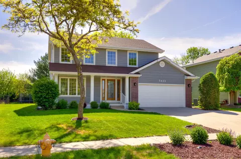 5433 NW 89th St, Johnston, IA 50131