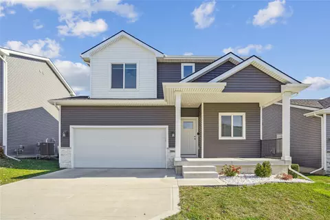 1806 E 19th Ct, Norwalk, IA 50211