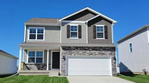 5114 168th St, Urbandale, IA 50322