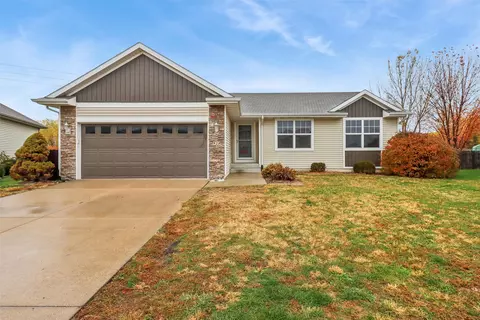 920 NE 49th St, Ankeny, IA 50021