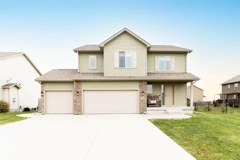 1209 Caitlin Dr SE, Bondurant, IA 50035