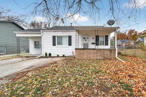 2804 Boston Ave, Des Moines, IA 50310