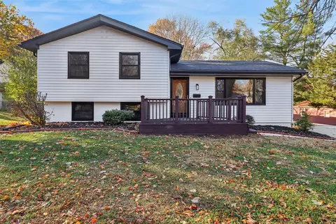 3508 Fairlane Dr, Des Moines, IA 50315
