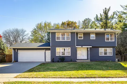 4600 Aspen Dr, West Des Moines, IA 50265