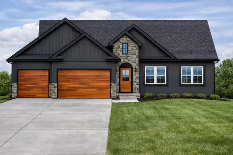 1119 Willow Dr, Huxley, IA 50124