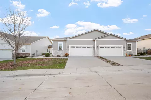 721 Aussie Dr, Norwalk, IA 50211