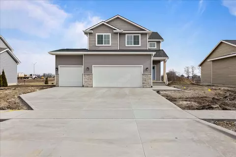 675 NW Rosemont Dr, Waukee, IA 50263