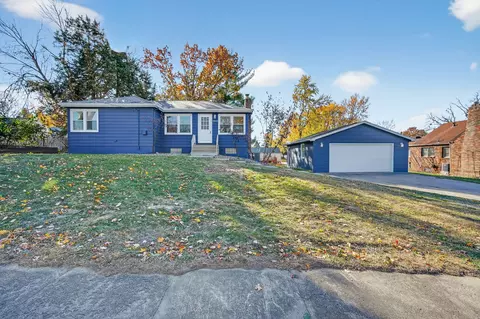 3265 E Washington Ave, Des Moines, IA 50317