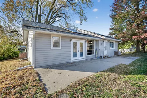 805 N Roche St, Knoxville, IA 50138