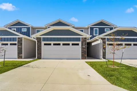 254 NW Waverly Dr, Waukee, IA 50263