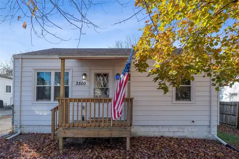 3500 E 32nd St, Des Moines, IA 50317