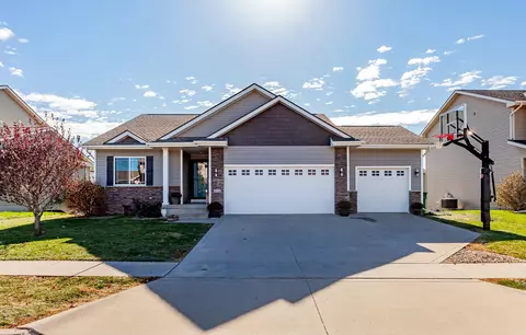 317 Aspen Dr NW, Bondurant, IA 50035