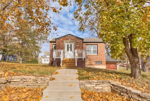 1229 Evans St, Des Moines, IA 50315