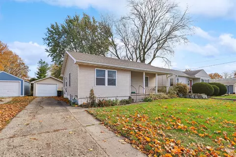 2111 51st St, Des Moines, IA 50310