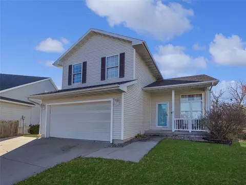 3226 SW Townpark Cir, Ankeny, IA 50023