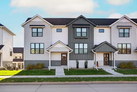 2829 SW Prairie Trail Pkwy, Ankeny, IA 50023