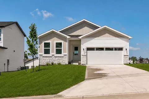 432 Napoli Ave, West Des Moines, IA 50266