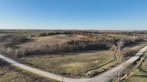 0000 300th St, Lamoni, IA 50140