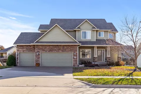 707 NE 46th Ct, Ankeny, IA 50021