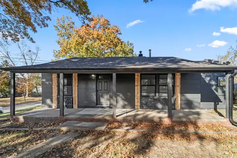 5327 Urbandale Ave, Des Moines, IA 50310